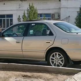 Toyota Camry 2001