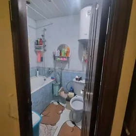 10 mkr 4/4 et 2 komnt