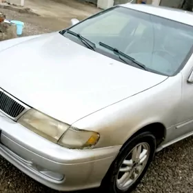 Nissan Sunny 1999