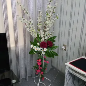 цветы на подставке