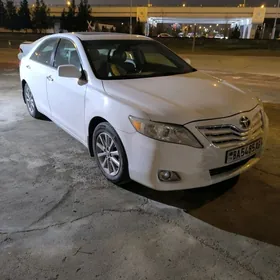 Toyota Camry 2011