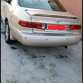 Toyota Camry 2000