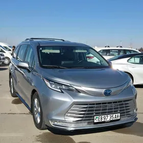 Toyota Sienna 2021