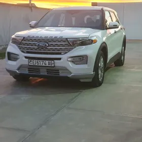 Ford Explorer 2022
