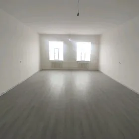 Aeroport yol 30 yyllyk