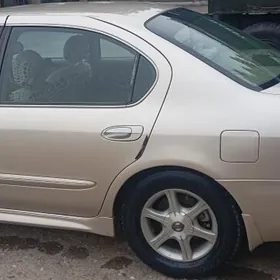 Nissan Maxima 2000
