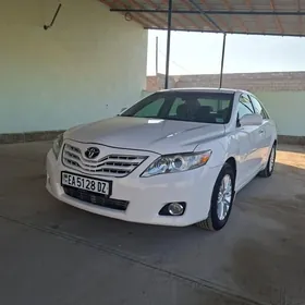 Toyota Camry 2010