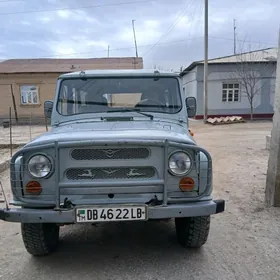 UAZ 469 2000