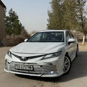 Toyota Camry 2020