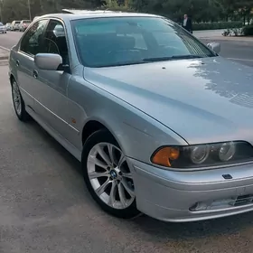 BMW 530 2001