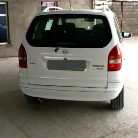Opel Zafira 2001