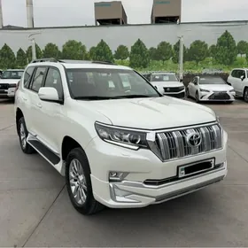 Toyota Land Cruiser Prado 2023