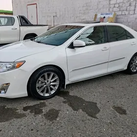 Toyota Camry 2013