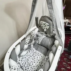 детская кроватка