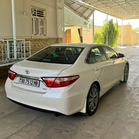 Toyota Camry 2015