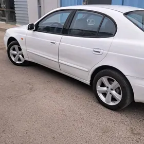 Daewoo Leganza 1998