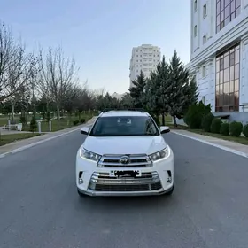 Toyota Highlander 2018