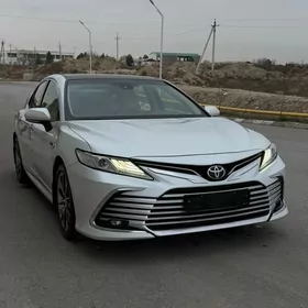 Toyota Camry 2022