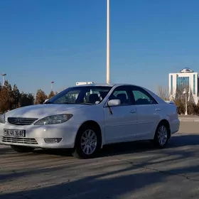 Toyota Camry 2004