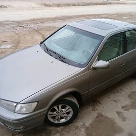 Toyota Camry 1997