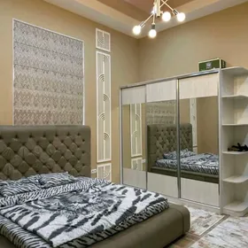 Eyesinden arenda jay gozleyari