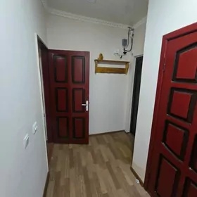 30 мкр 1 этаж 1 комнат