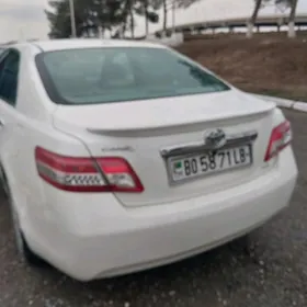 Toyota Camry 2011
