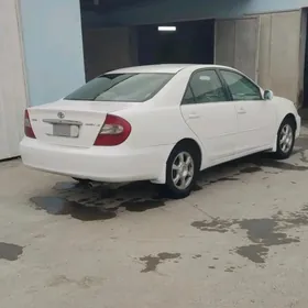 Toyota Camry 2004