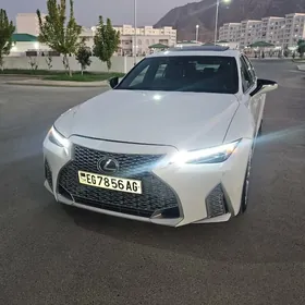 Lexus IS 300 2020