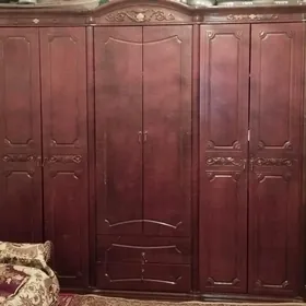 шкаф, трюмо и тумбы