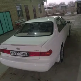 Toyota Camry 1999