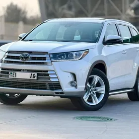 Toyota Highlander 2018