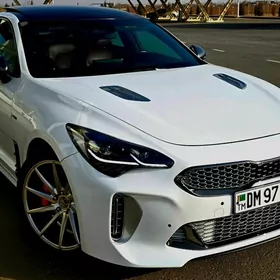Kia Stinger 2021