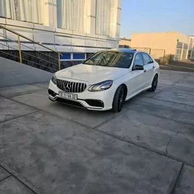 Mercedes-Benz W212 2010