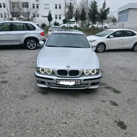BMW E39 2001