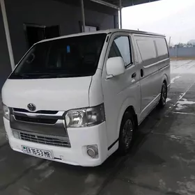 Toyota Hiace 2008