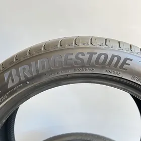 235 45 18 BRIDGESTONE TEKER