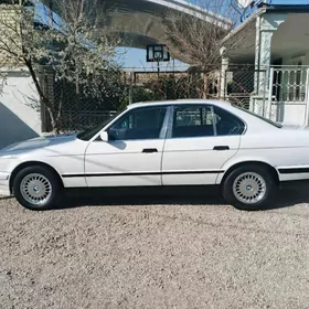 BMW E34 1989