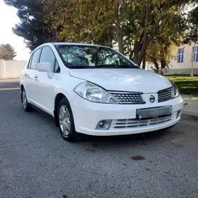 Nissan Versa 2010