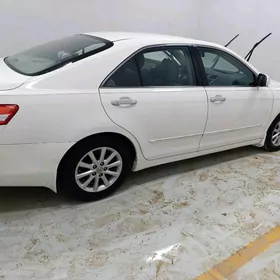 Toyota Camry 2011