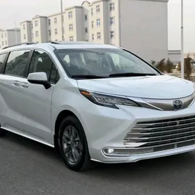 Toyota Sienna 2022