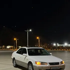 Toyota Camry 1997