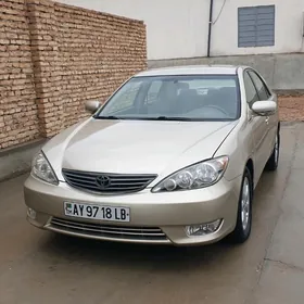 Toyota Camry 2005