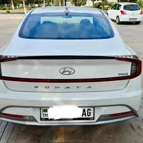 Hyundai Sonata Hybrid 2021