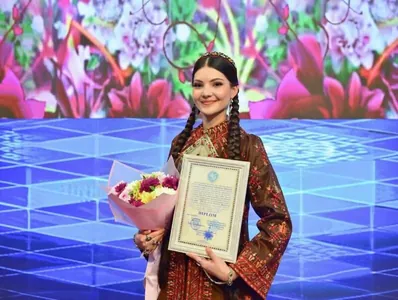 Aýjan Baýramowa «Talyp gözeli — 2026» boldy