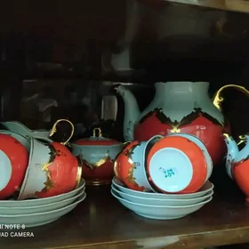 Красный бутон