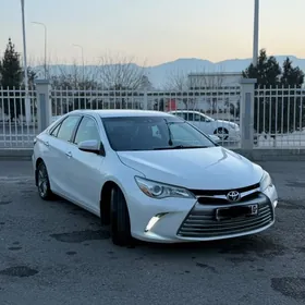 Toyota Camry 2016