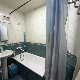 Arenda 11mik 4/2 2 kom