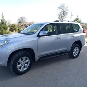 Toyota Land Cruiser Prado 2011