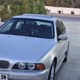 BMW E39 2003